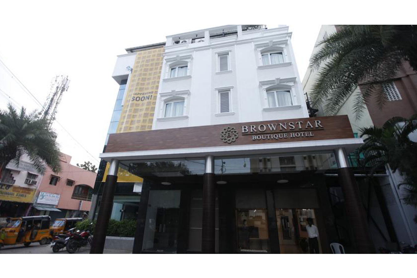 HOTEL BROWNSTAR