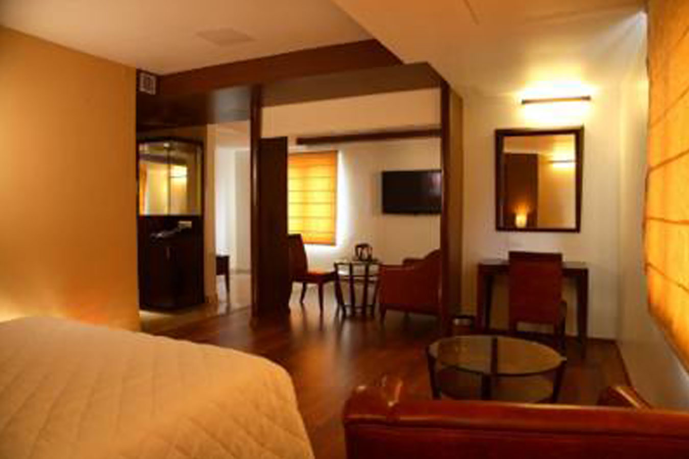 HOTEL BROWNSTAR