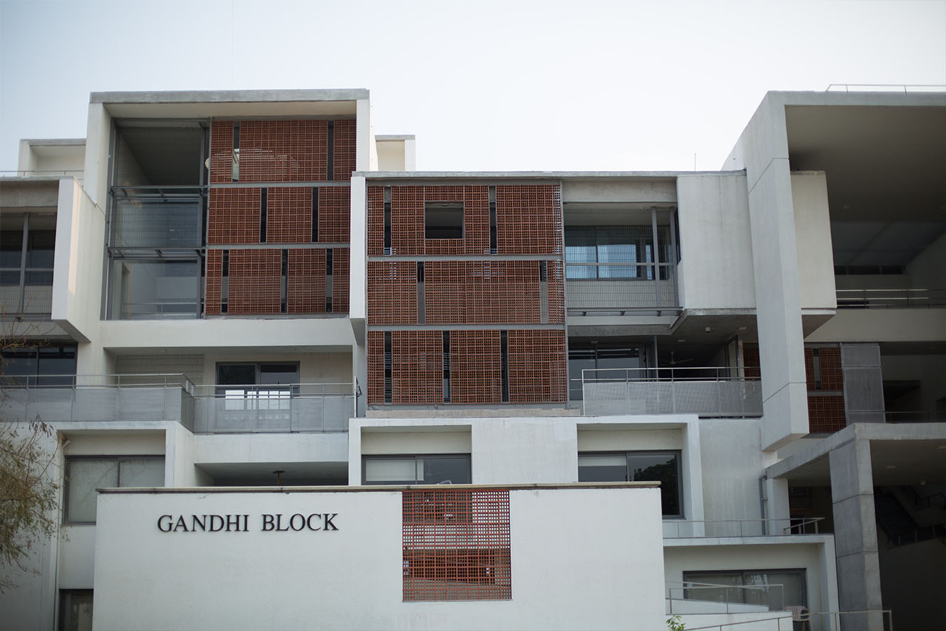 V Sparc Institutions