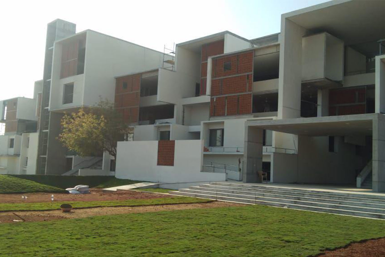 V Sparc Institutions